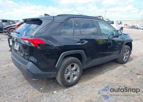 2024 Toyota Rav4 Xle из США, поврежденный, VIN 2T3W1RFV0RW324623